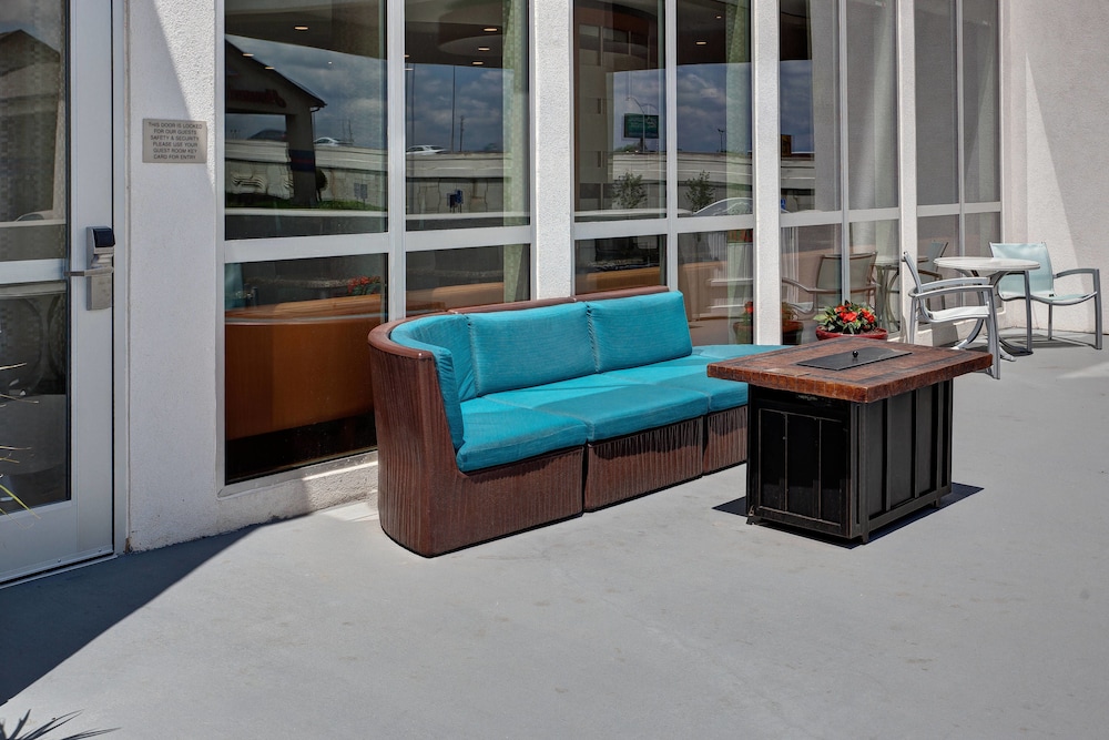 Springhill Suites Wichita Airport - photo 38