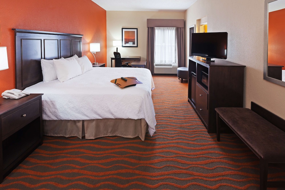 Hampton Inn by Hilton Clarksville - photo 9