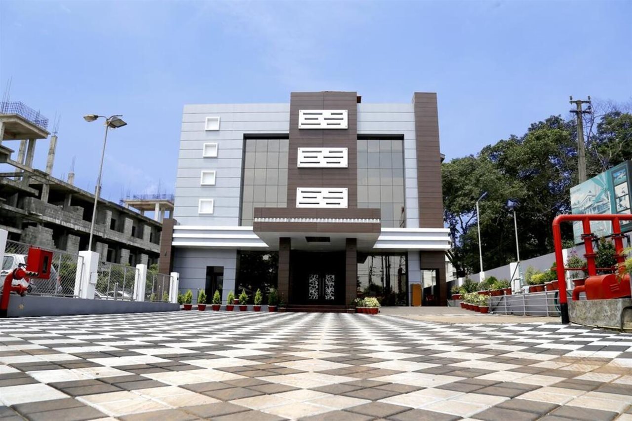 Rydges Inn — hotel in Tirur