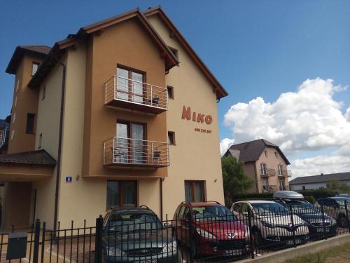 Niko in Unknown City, Poland