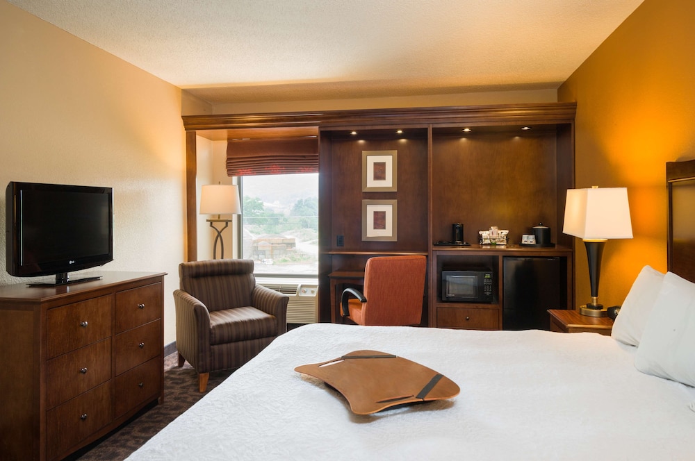 Hampton Inn Danville - photo 16