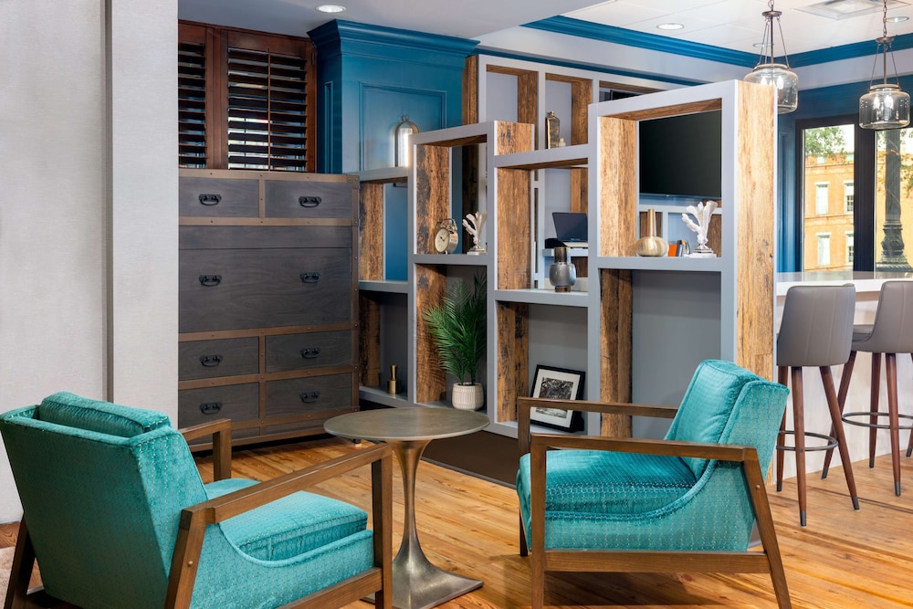 Hampton Inn Savannah Historic District - photo 5