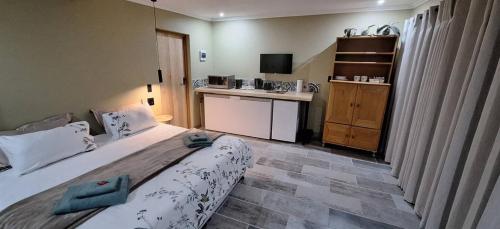 Flip Flops King Room - last minute hotel in Unknown City
