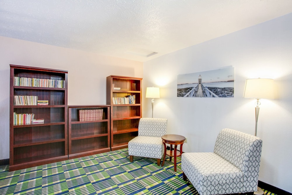 Ramada by Wyndham North Spokane