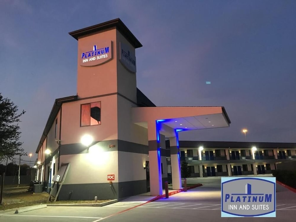 Platinum Inn and Suites - photo 16