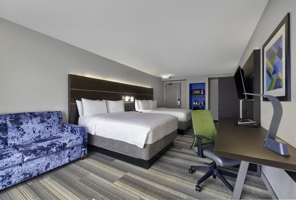 Holiday Inn Express Hotel & Suites Kansas City Grandview by IHG - photo 12