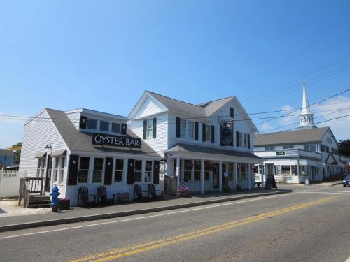 525 Route 28 Harwich Port Cape Cod The Mooring - photo 47