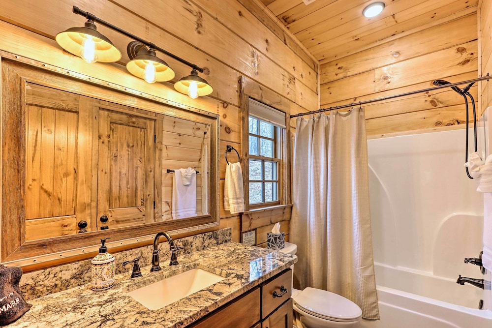 Coosawattee River Resort Cabin w Private Hot Tub - photo 17
