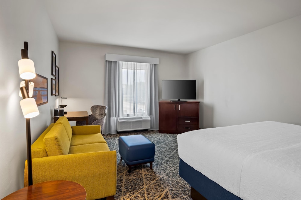Hampton Inn & Suites Trophy Club Fort Worth North - photo 12