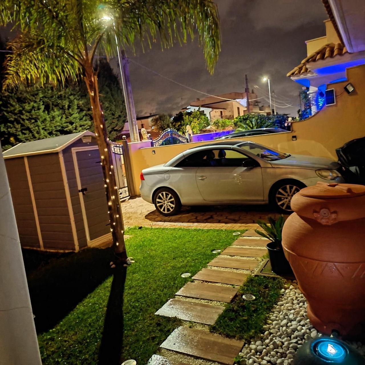 Relaxroombeach — 4-Star Luxury Hotel in Anzio, Italy