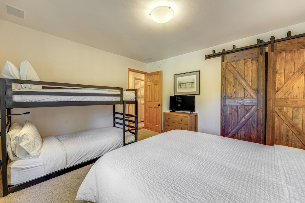 Sunny Cabin: 1 Mi to Tahoe Donner Resort - photo 18