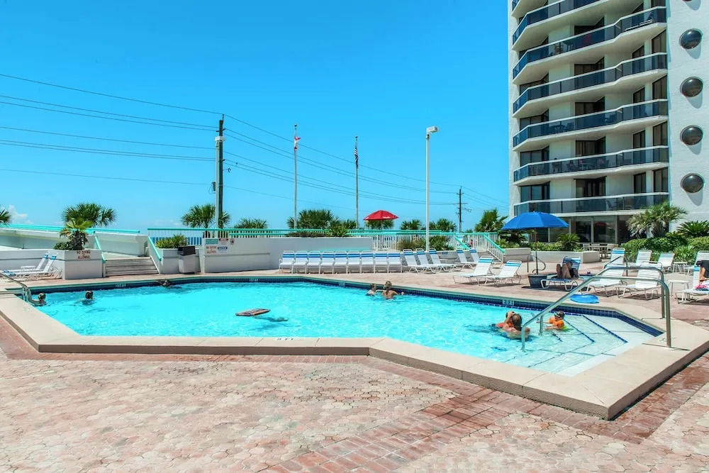 Surfside Resort #1508b - photo 12