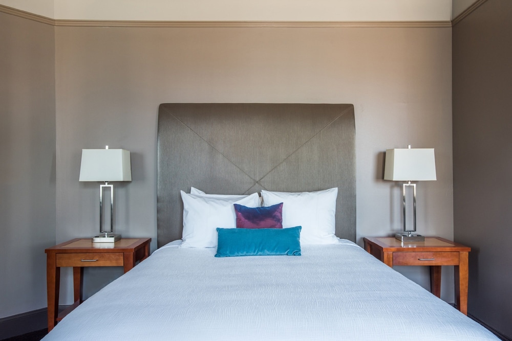 Magnolia Hotel Dallas Downtown - photo 11