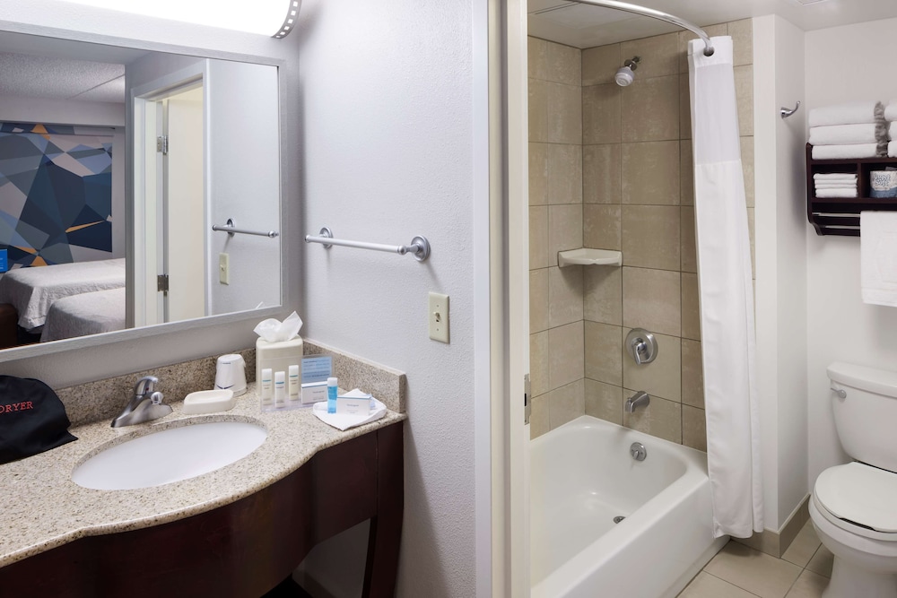 Hampton Inn & Suites Oklahoma City Bricktown - photo 28