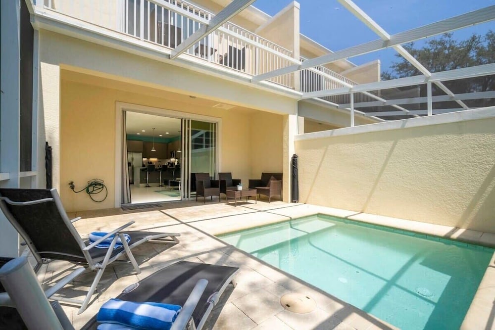 Marvelous 3Bd w Pool Near Disney at Serenity 1536 — 5-Star Luxury Hotel in Clermont, United States