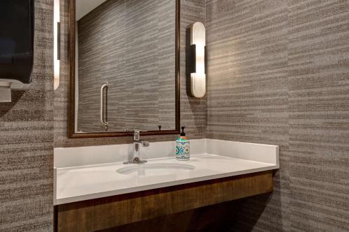 Hampton Inn By Hilton Santa Fe South NM - photo 27