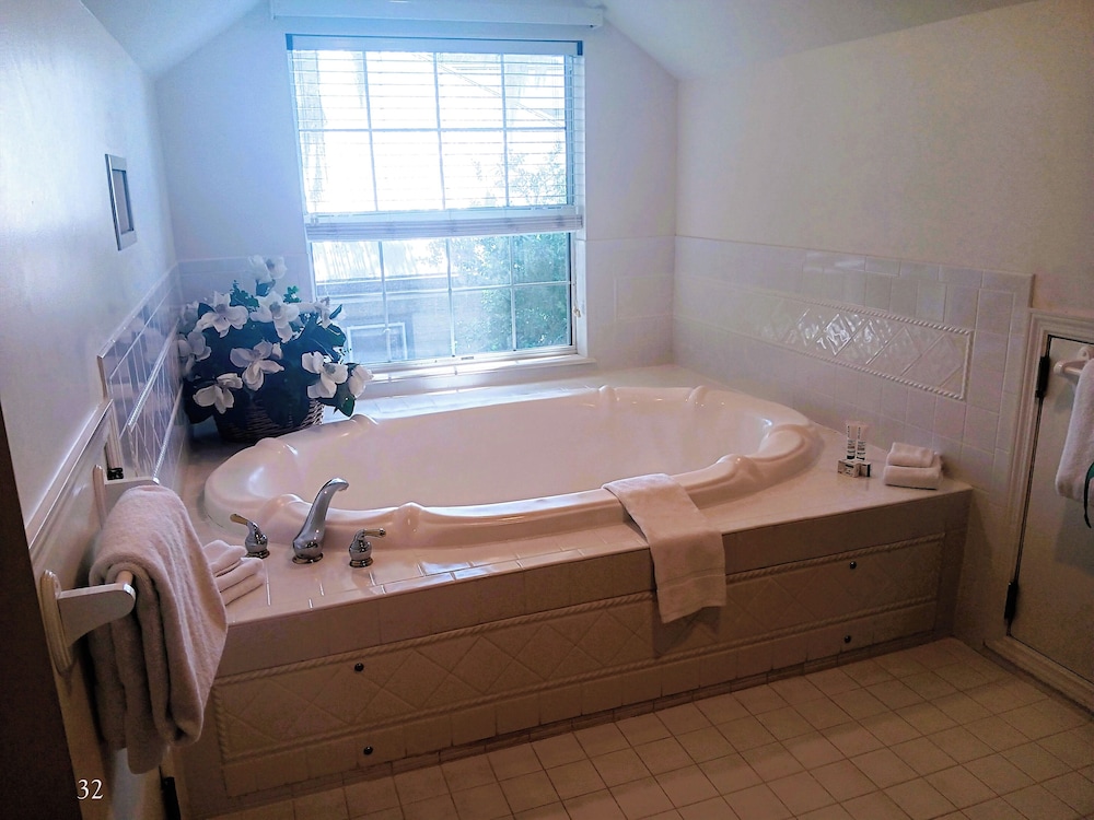 The Cozy Inn - photo 83
