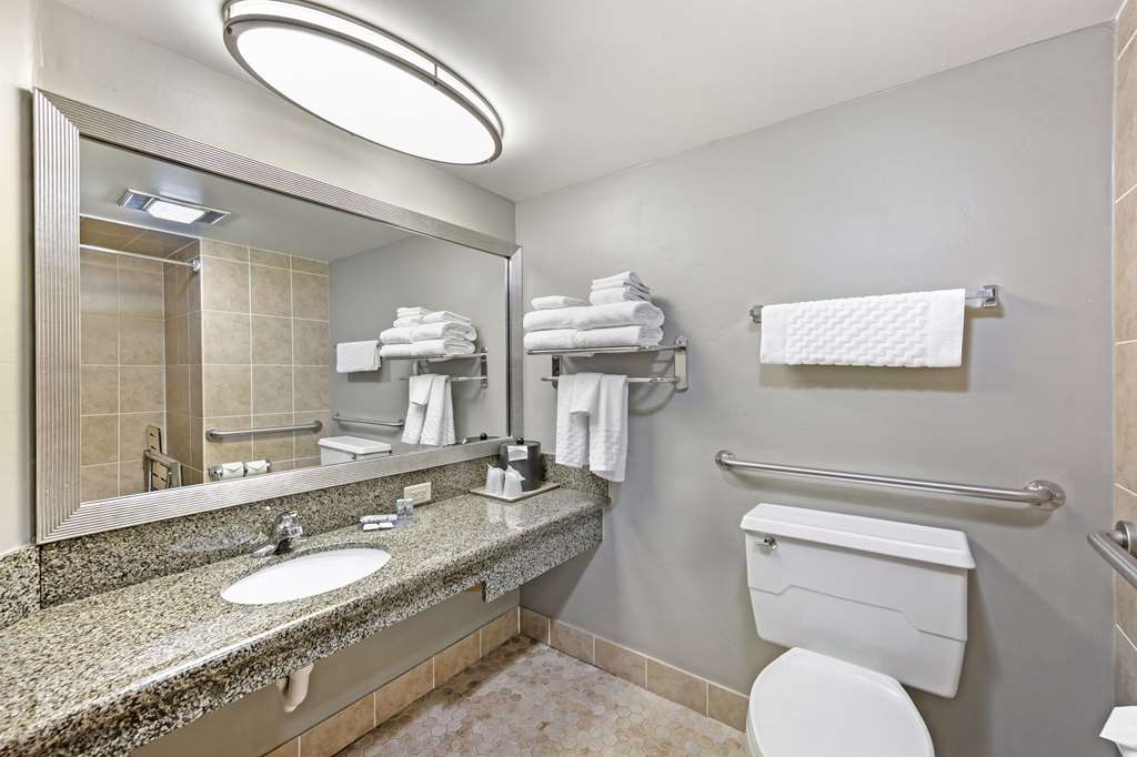 Best Western Ptarmigan Lodge - photo 22