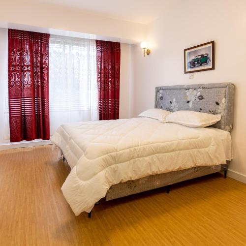 Tarrow Apartment E1