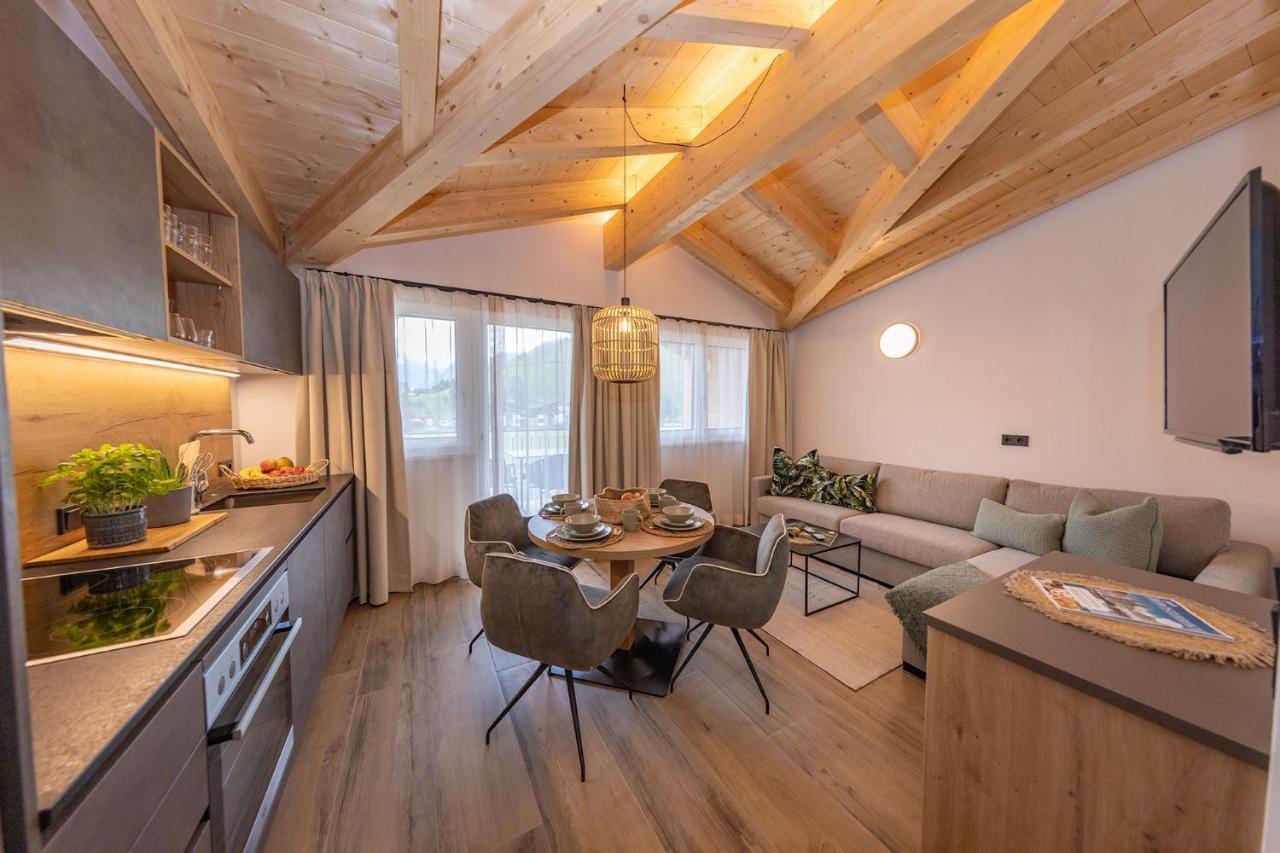 Lenni S Apartments — 4-Star Luxury Hotel in Bruck An Der Grossglocknerstrasse, Austria