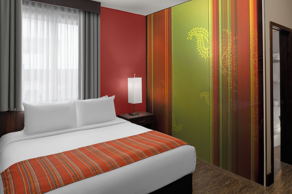 Sirtaj Beverly Hills - photo 30
