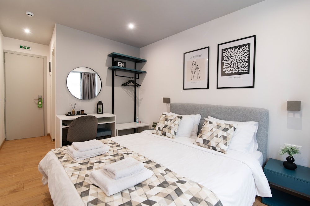 Olvia Suites - carbon neutral hotel in Athens