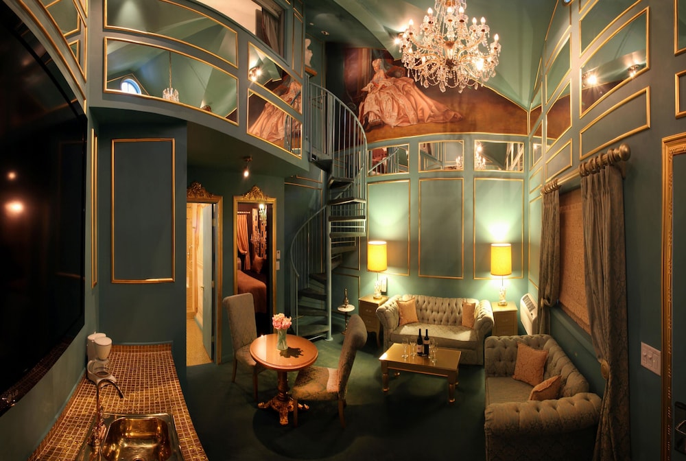 The Roxbury - photo 150