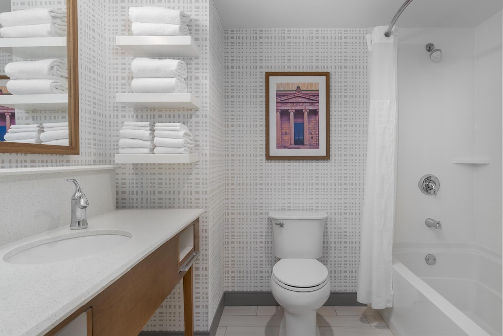 Hampton Inn Pawtucket - photo 20