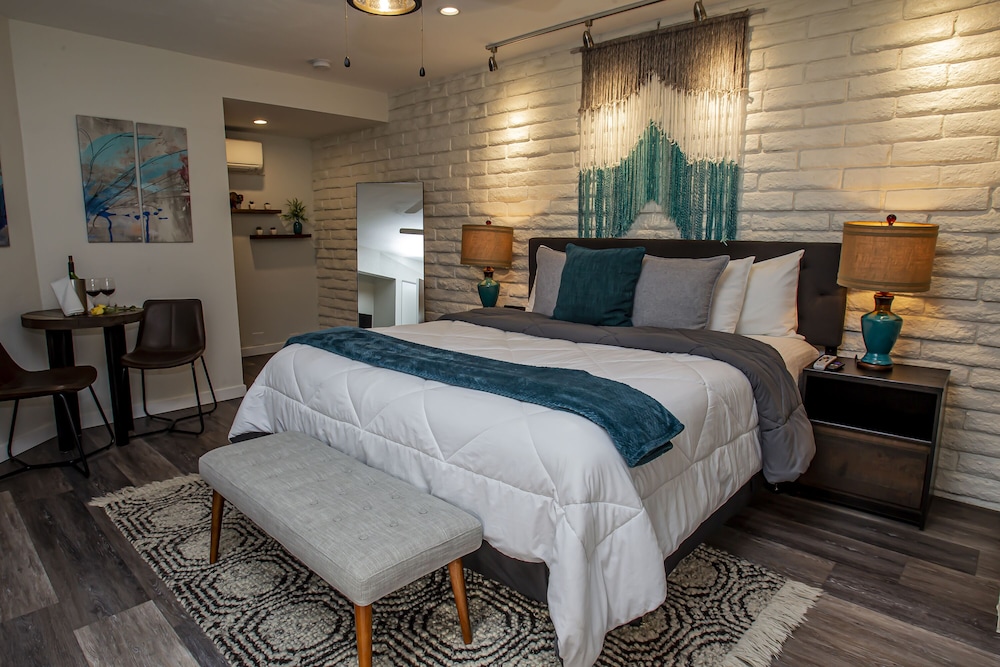 Hotel California a Town and Desert Boutique Hotel - photo 21