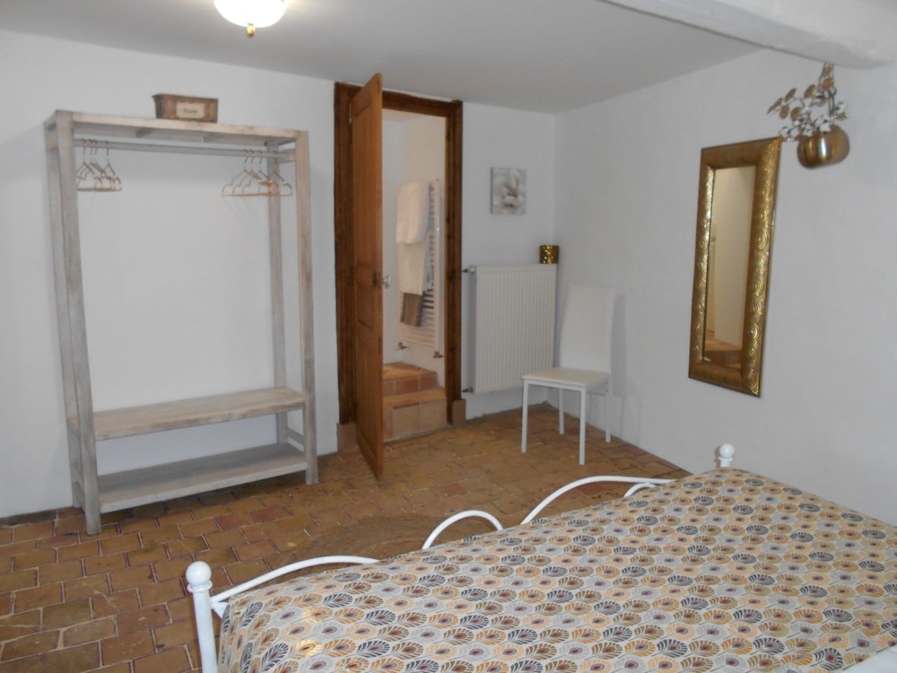 Domaine de la Fée licité — Beaujeu — photo 2