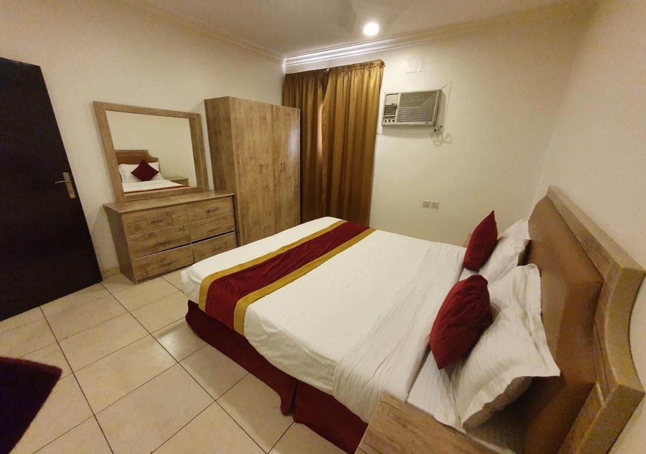 Al Ayadi Serviced Apartments Al Suwaidi 2 — 4-Star Luxury Hotel in Riyadh, Saudi Arabia