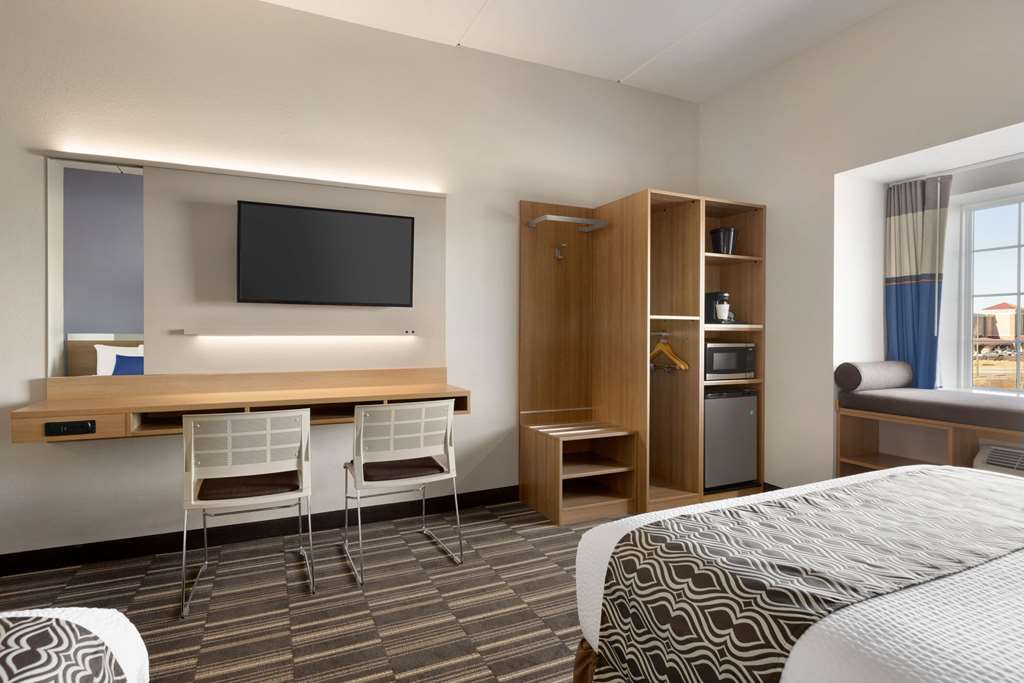 Microtel Inn & Suites by Wyndham Gambrills - photo 14