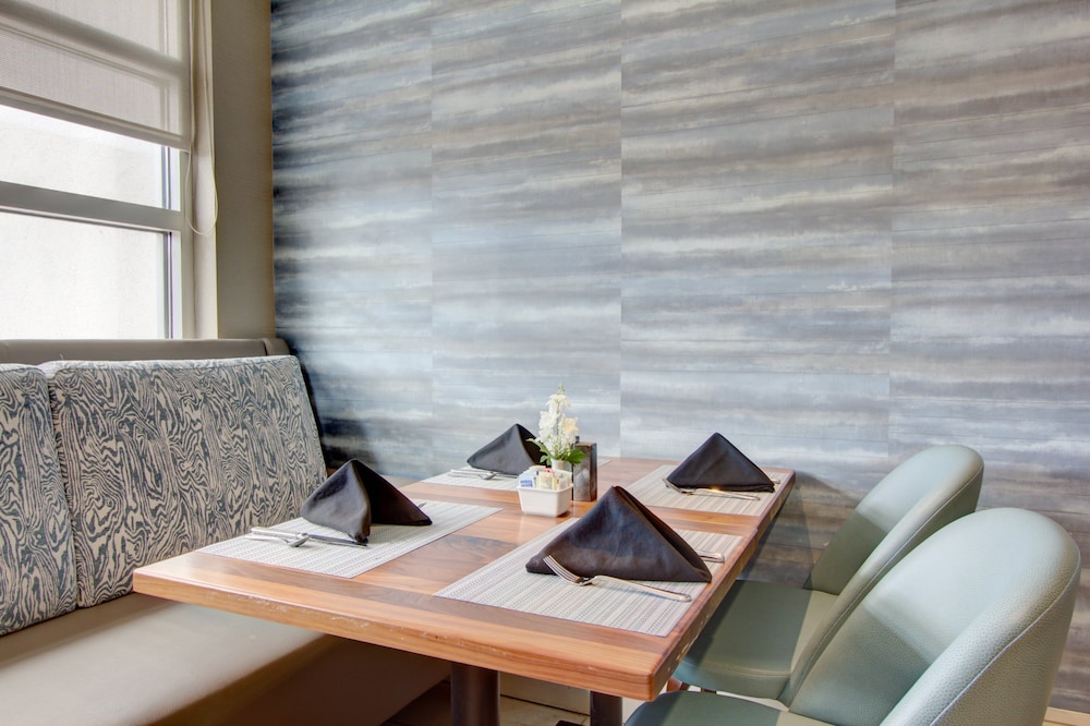 Crowne Plaza Charleston Airport Conv Ctr by IHG - photo 37