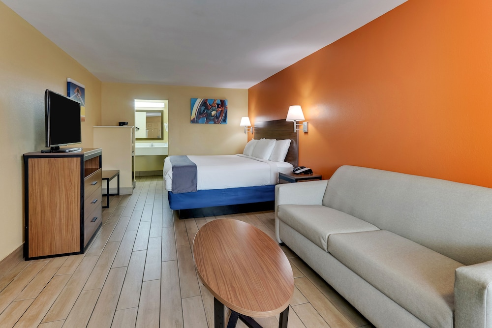 Captain's Quarters Inn - photo 14