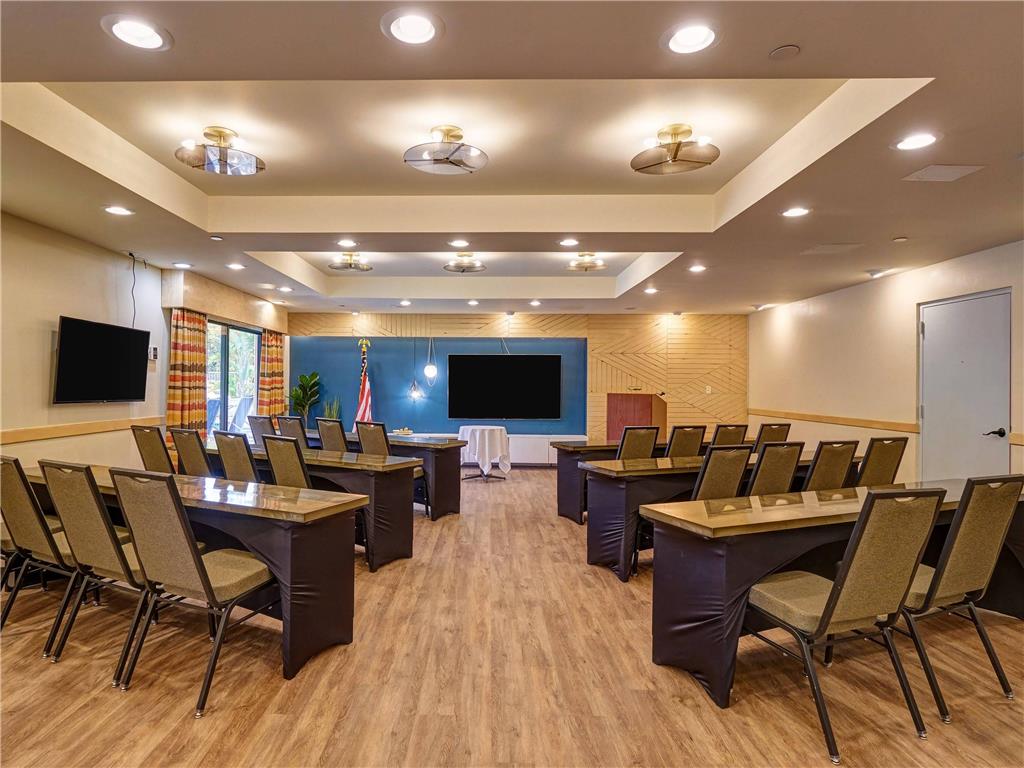 Clarion Hotel Concord Walnut Creek - photo 34