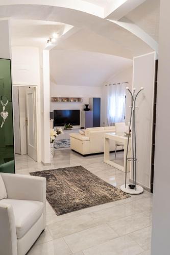 A Due Passi Dal Castello Moderno E Ristrutturato — 4-Star Luxury Hotel in Ferrara, Italy