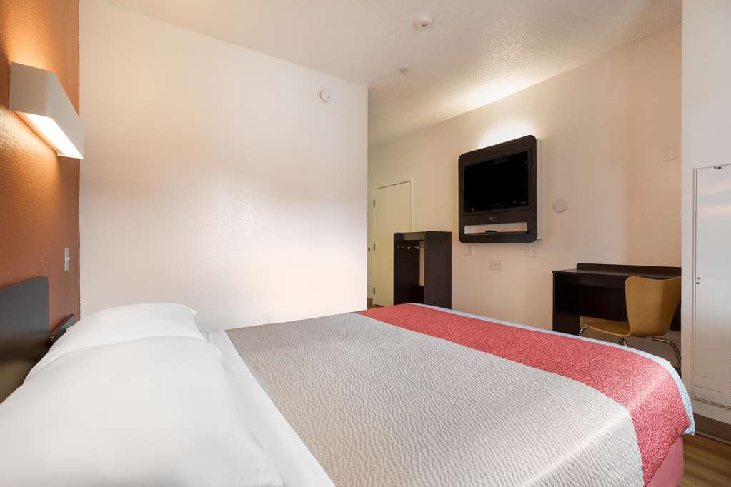 Motel 6 Orlando FL International Dr - photo 20