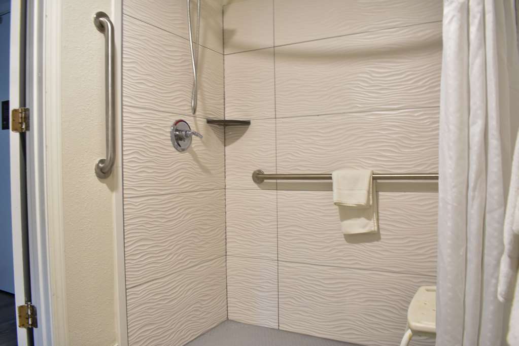 Clarion Pointe Vidalia Lyons West - photo 9