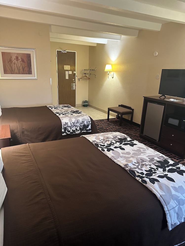 Rodeway Inn Zanesville OH - photo 7
