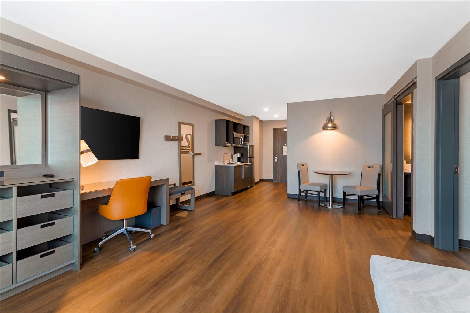 Cambria Hotel & Suites Plymouth - photo 40