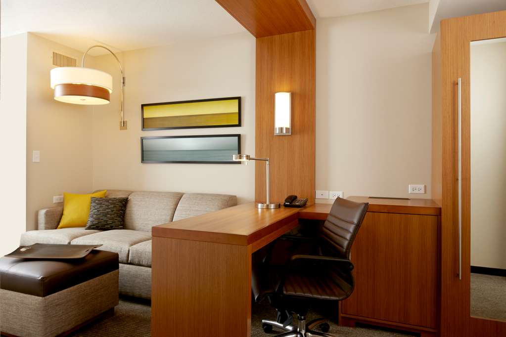 Hyatt Place Detroit Royal Oak - photo 7