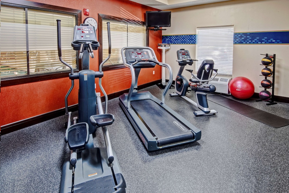 Hampton Inn Van Buren - photo 19