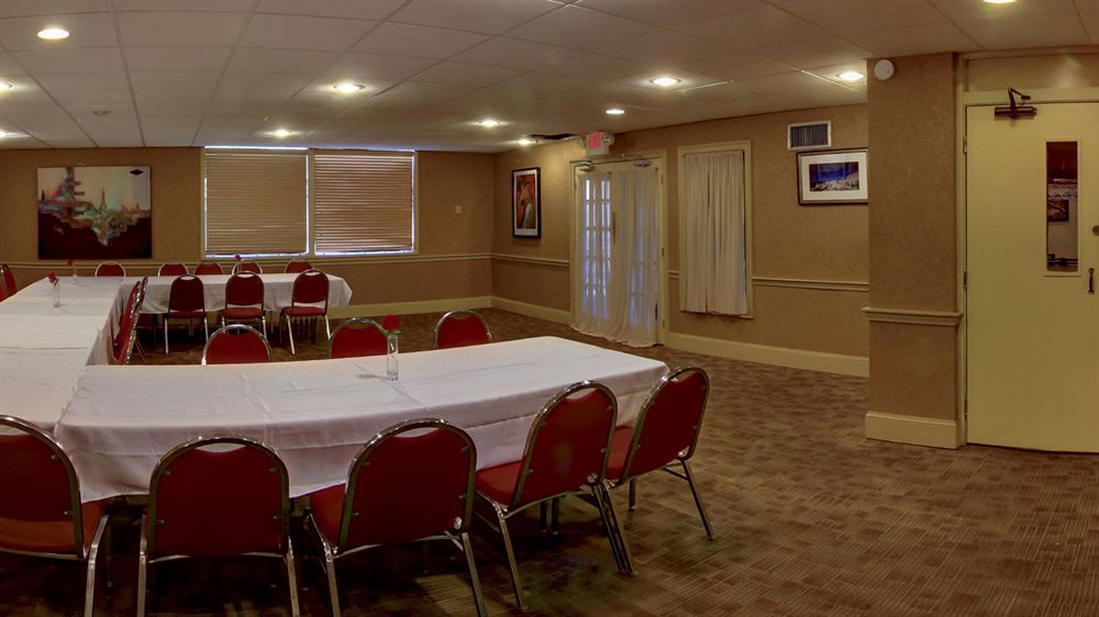 Red Roof Inn Lafayette Airport - photo 4