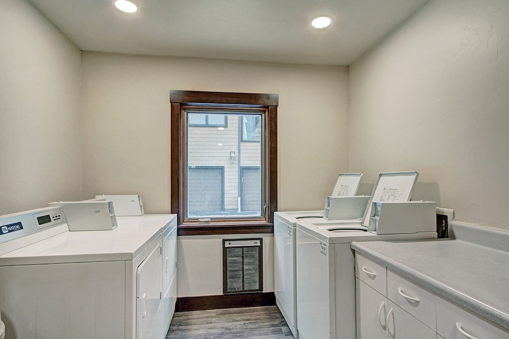Anaconda 4 Bed 4 Bath by RedAwning - photo 19