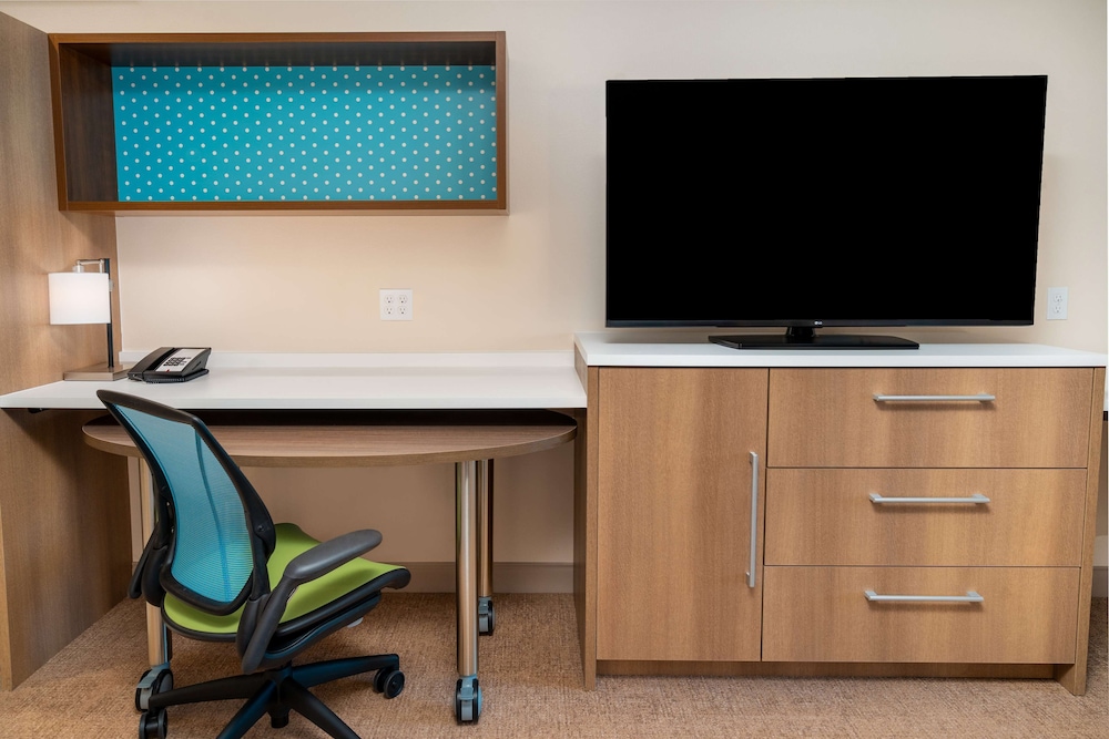 Home2 Suites by Hilton Corona - photo 13