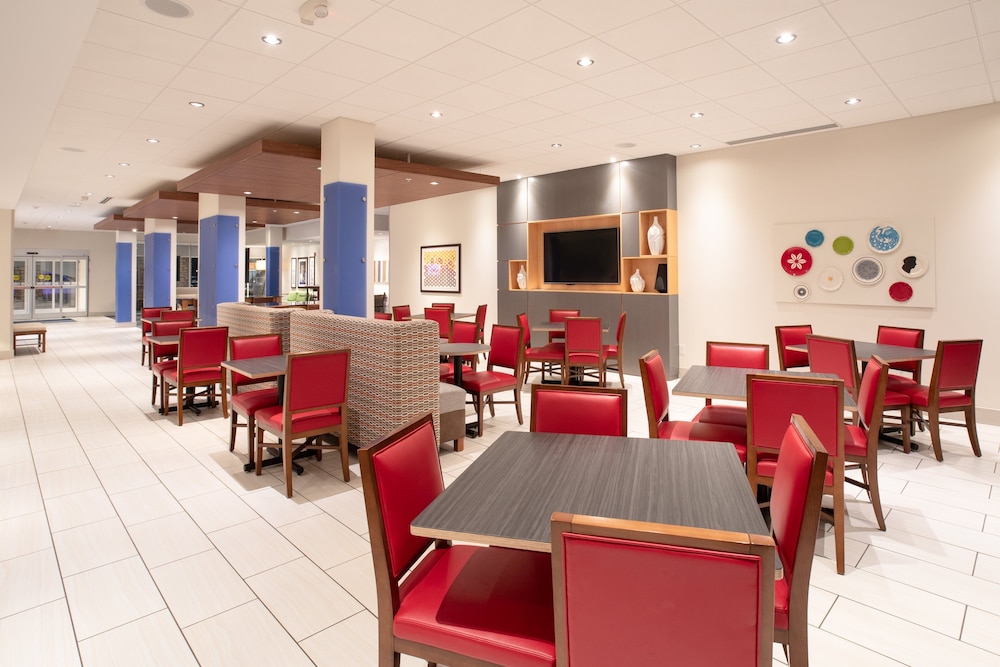 Holiday Inn Express & Suites Sterling by IHG - photo 19