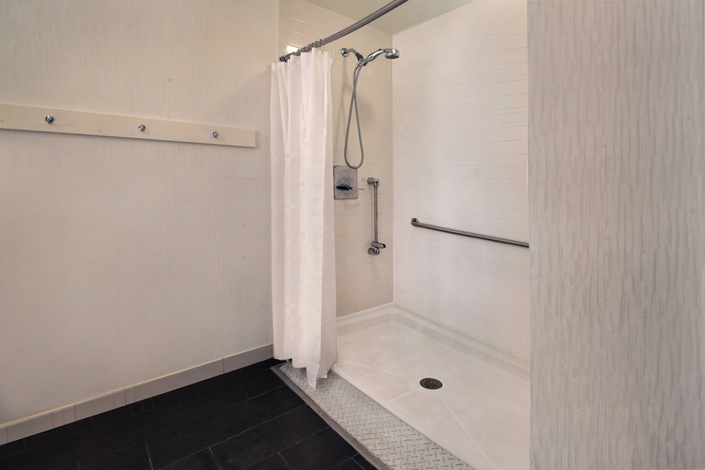 Four Points by Sheraton Philadelphia City Center - photo 14
