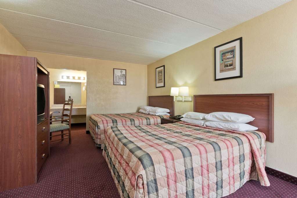 Knights Inn Brenham - photo 10