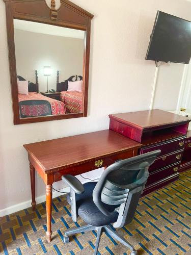 Bradbury Inn — Big Spring — photo 4