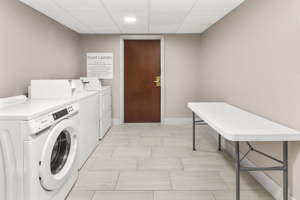 Holiday Inn Express & Suites Greenville Spartanburg by IHG - photo 24